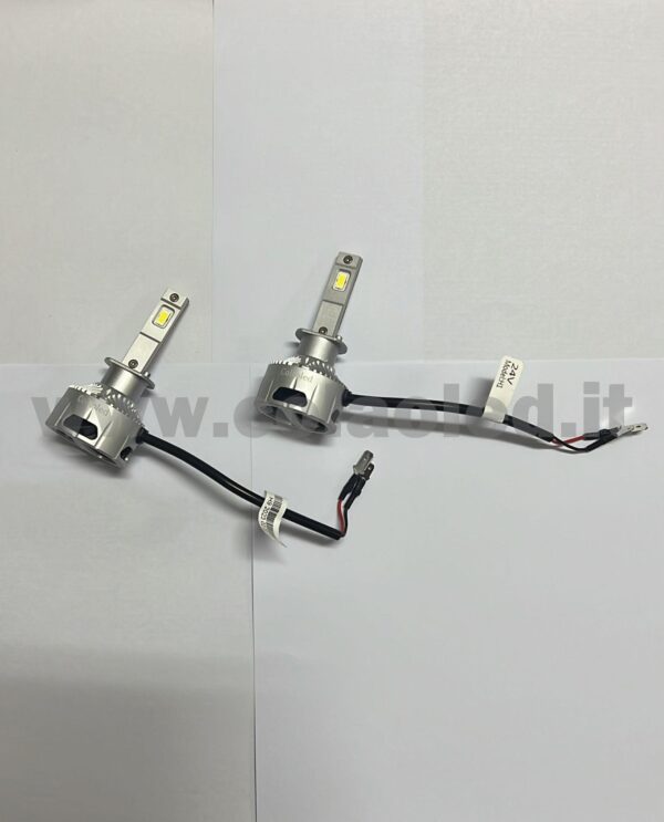 H1 32000LM 5800K KIT LED 24V CANBUS 2 LAMPADE BIANCO FREDDO 130W KIT LED CAMION COLAOLED CANBUS H1